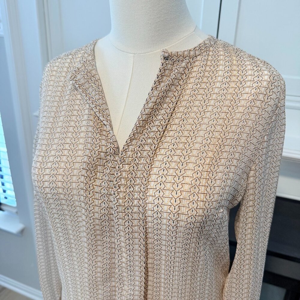 ✨ Express Sheet Relaxed Portofino Blouse – Geometric Metallic Print, Size S ✨